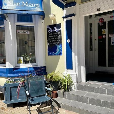 The Blue Moon Bed & Breakfast Blackpool Dış mekan fotoğraf