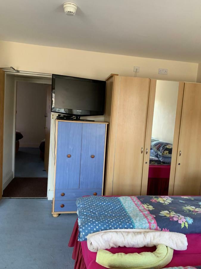 The Blue Moon Bed & Breakfast Blackpool Dış mekan fotoğraf